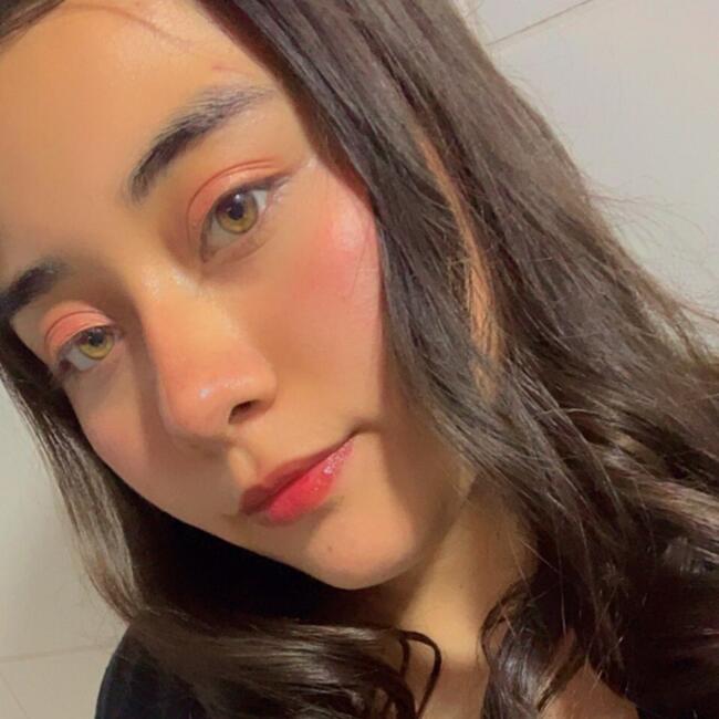 Canguro en El Casar de Escalona: Kimberly Zambrano