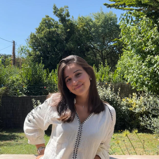Babysitter in Bagneux: Margaux