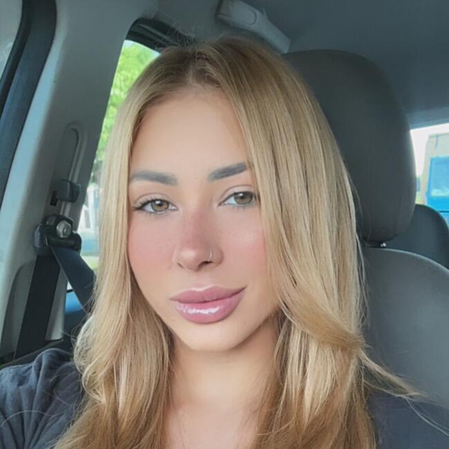 Emprego de babá em Aracaju: Juliany