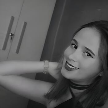 Babá em Carandaí: Alice