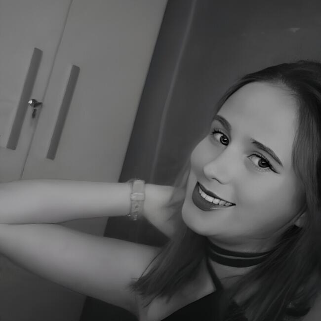 Babá em Carandaí: Alice