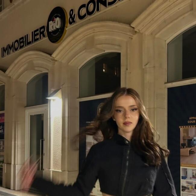 Babysitter in Laxou: Eleana