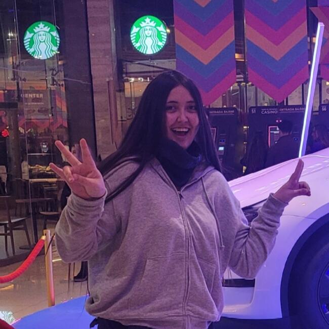 Babysitter in Peñaflor: Tania Ávila