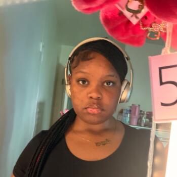 Babysitter in Vacaville: Zaniilah Imani