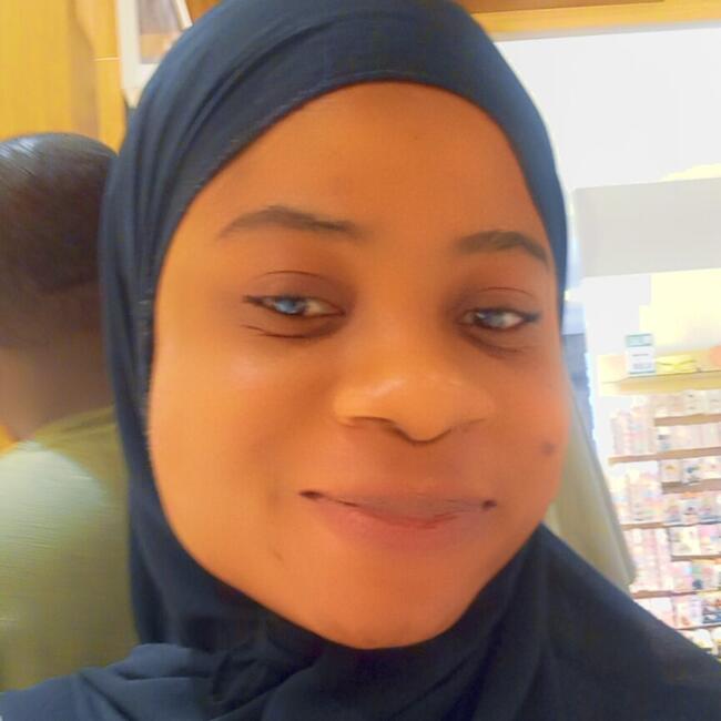 Babysitter in Seeb: Zainab