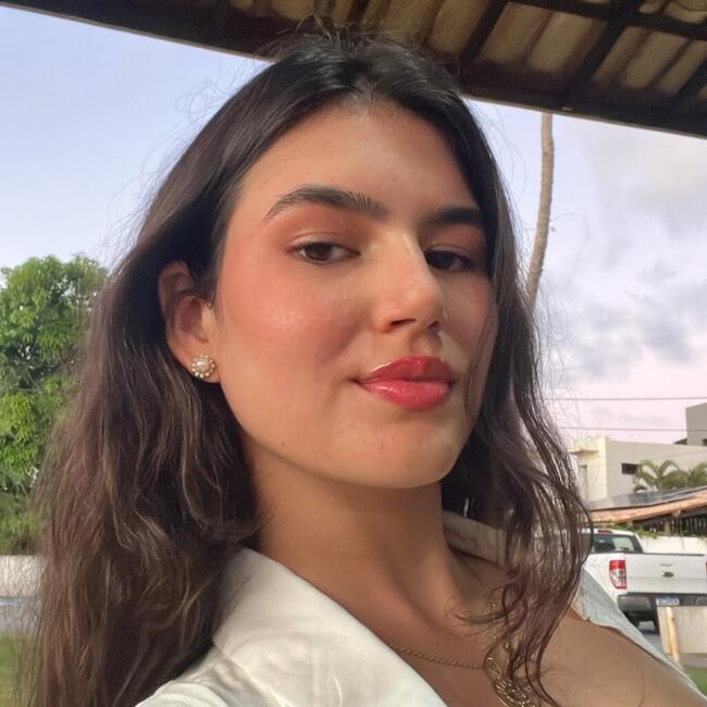 Babysitter in Curitiba: Milena