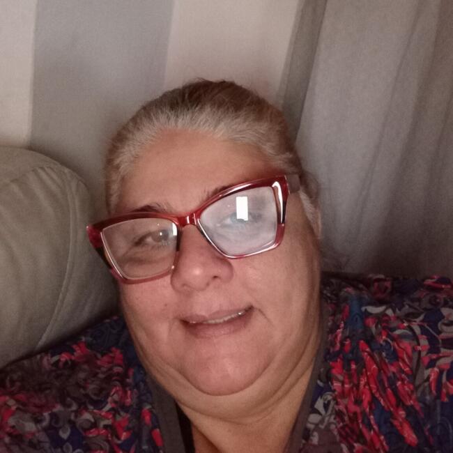 Babysitter in São Paulo: Elaine