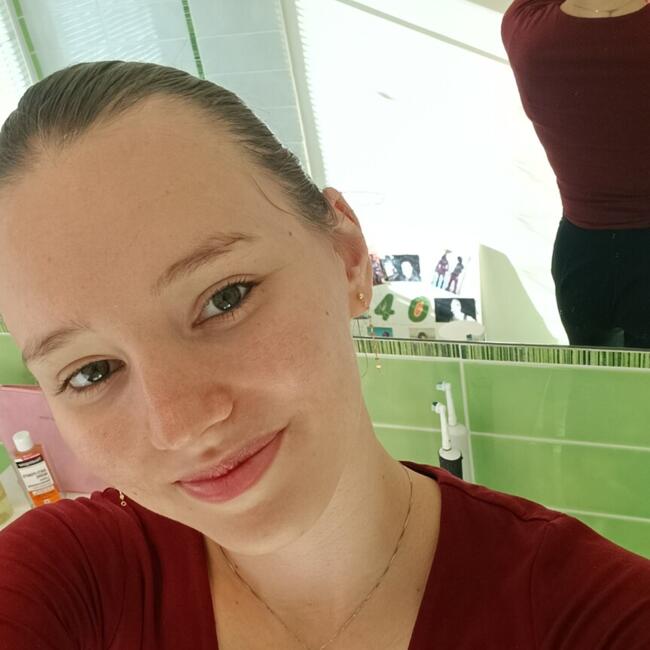 Babysitter in Fuveau: Lisa