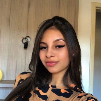 Babysitter in Curitiba: Maria Eduarda