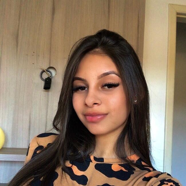 Babysitter in Curitiba: Maria Eduarda