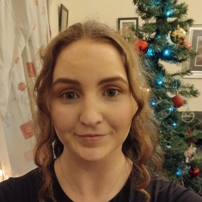 Babysitter in Belfast: Claire