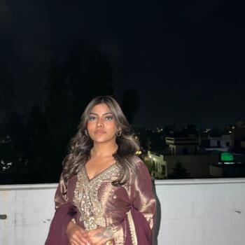 Baby-sitter in Abbotsford: Priya Arora