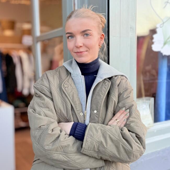 Babysitter in Reims: Julie