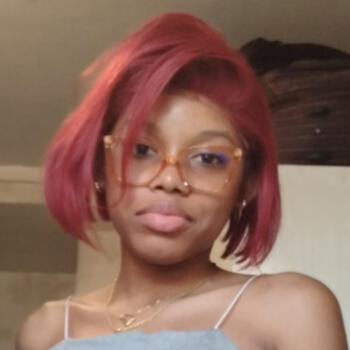 Babysitter in Paris: Rachelle Erica 