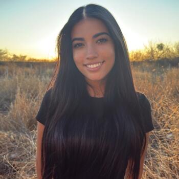 Babysitter in Petrolina: Larissa