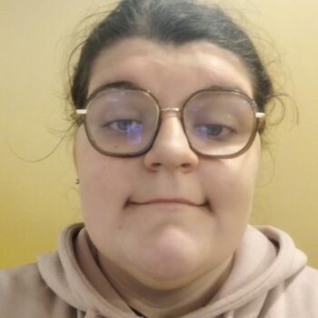 Babysitter in Couëron: Joey