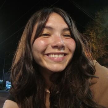 Babysitter in Tigre: Ariana