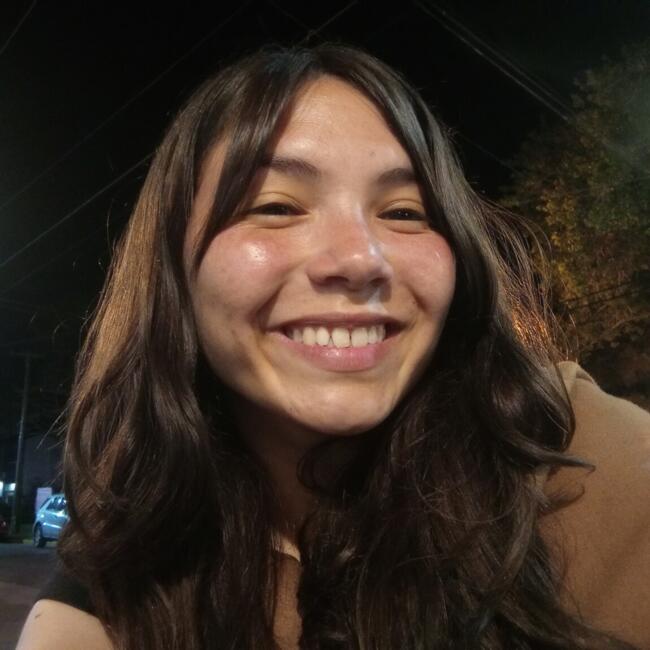 Babysitter in Tigre: Ariana