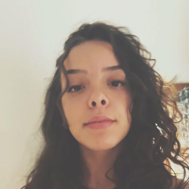 Babysitter in Carnières: Camylle