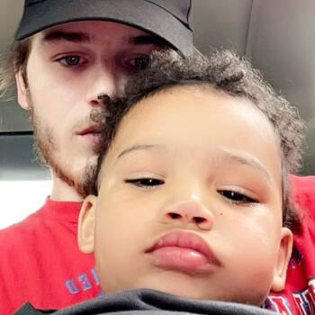 Babysitting job in Aldan: Hunter