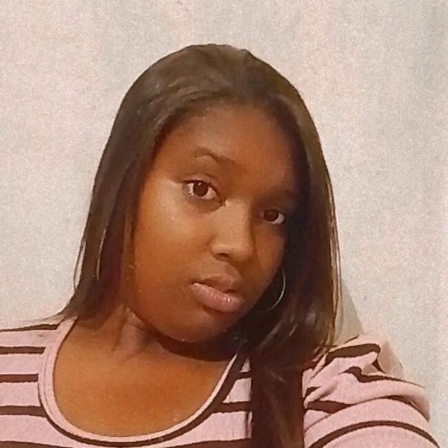 Babá em Lauro de Freitas: Evellyn