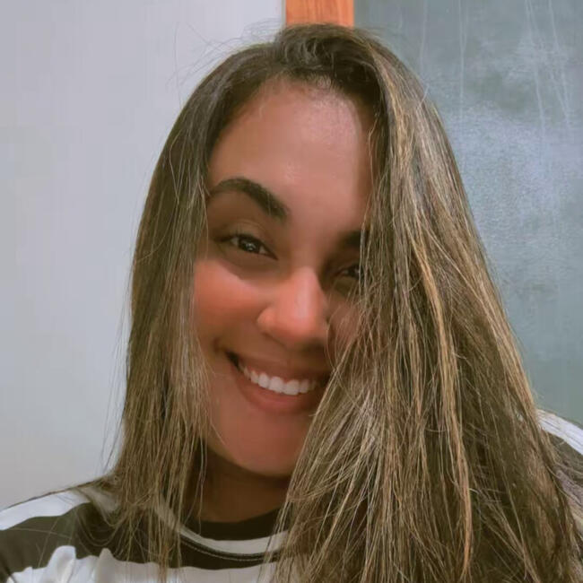 Babysitter in Campos dos Goytacazes: Ana