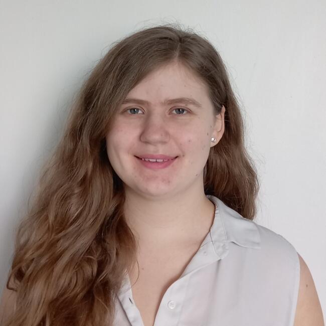 Babysitter in Reims: Erina