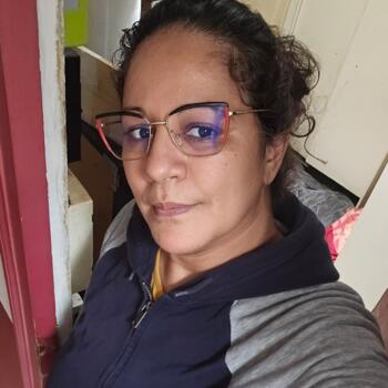 Nanny in Paris: Sanaa