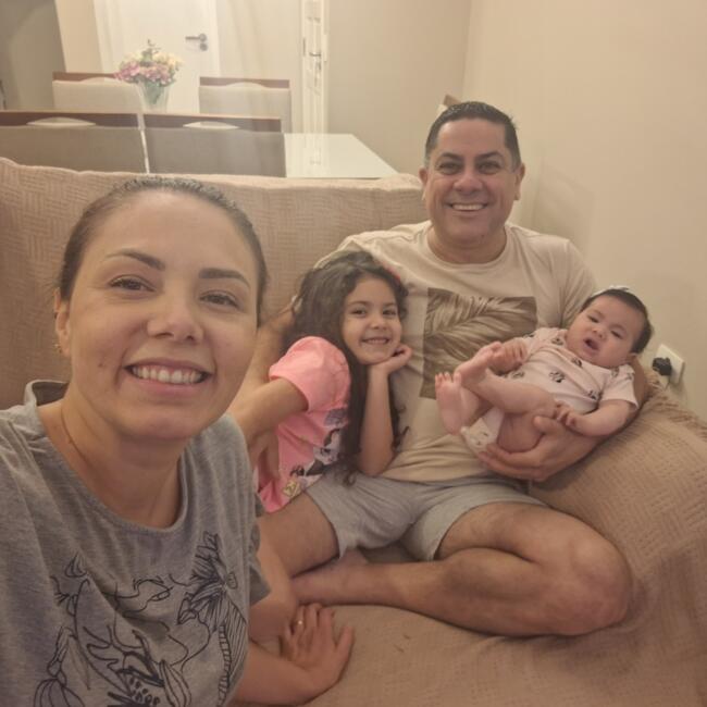 Emprego de babá em Curitiba: Juliana