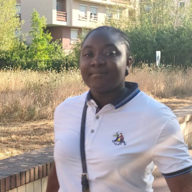 Babysitter in Gennevilliers: Chloé