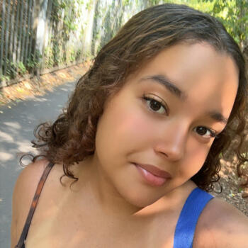 Babysitter in London: Gabrielly
