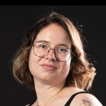 Babysitter in Chenevières: Inès