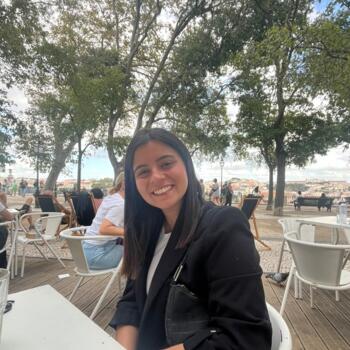 Babysitter Coimbra: Ana