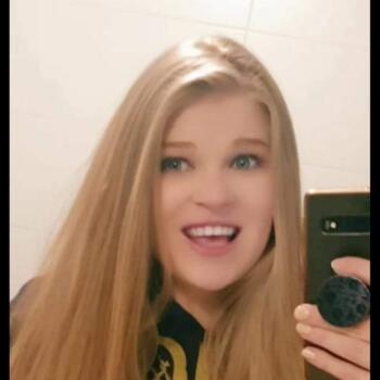 Baby-sitter in Saint-Nicolas: Debbie