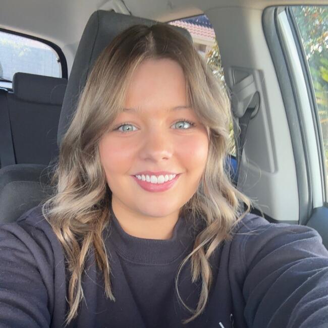 Babysitter in Newcastle: Emma