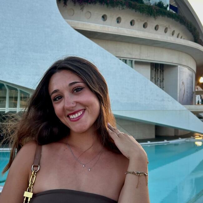 Canguro en Zaragoza: Ruth