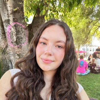 Babysitter in Lisbon: Alice