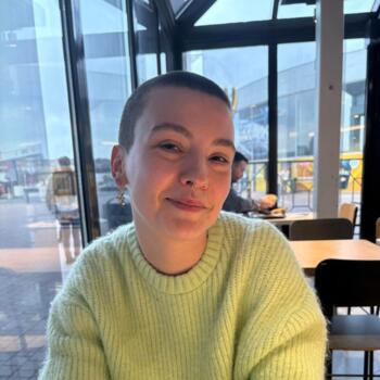 Babysitter in Charleroi: Hillay