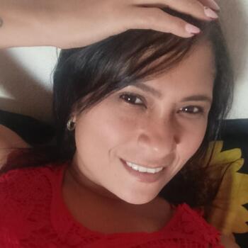 Babysitter in Caracas: Keisy