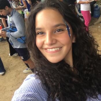 Babysitter in Caracas: Valeria