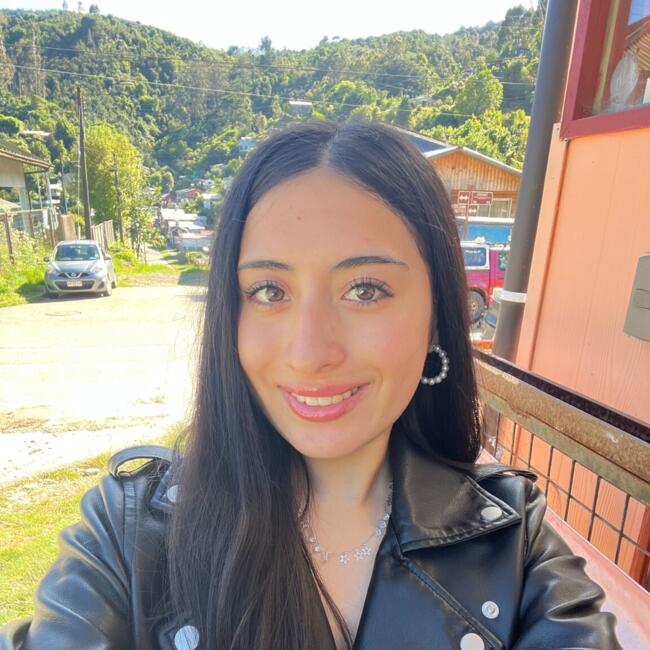 Babysitter in Corral: Romina Díaz