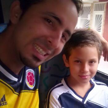 Δουλειά για babysitter στην περιοχή Σεβίλλη: δουλειά φύλαξης παιδιών Alexander