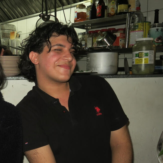 Babysitter in Lamma Island: Zohar