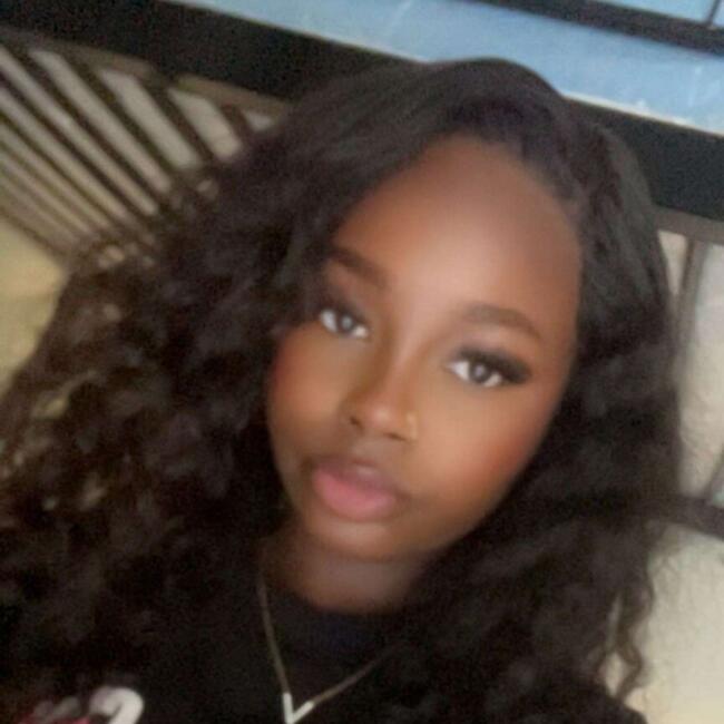 Babysitter in Ivry-sur-Seine: Hadja