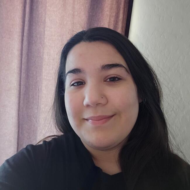Babysitter in Tolleson: Ellie