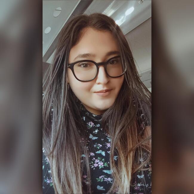 Babysitter a Giugliano: Emanuela