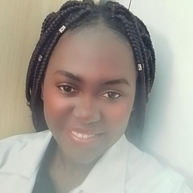 Babysitter in Macaé: Horvie