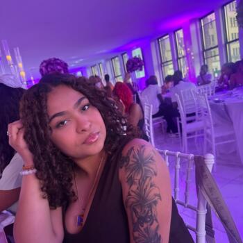 Babysitter in Newark (Delaware): Alytriss