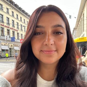 Babysitter in Basel: Noelia
