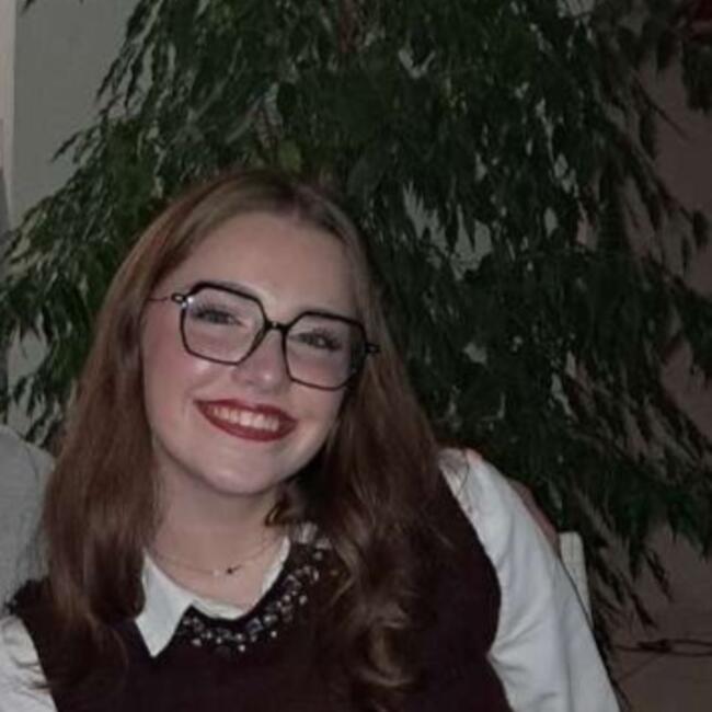 Babysitter in Jœuf: Amandine